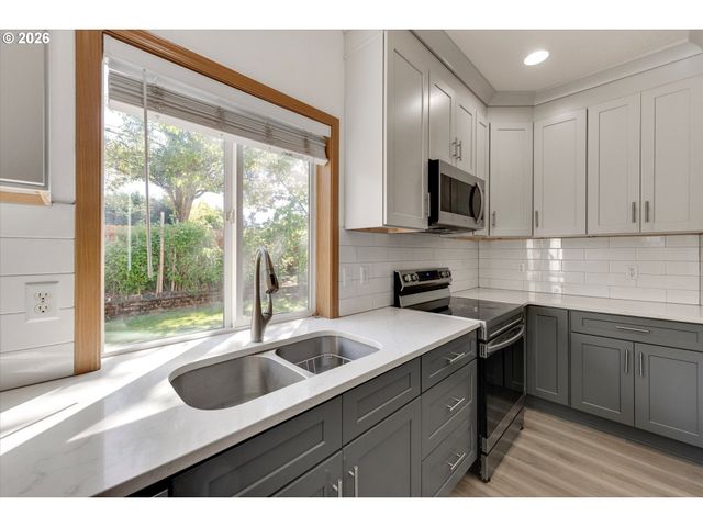 7803 Ne 64TH St, Vancouver, WA 98662