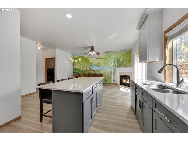 7803 Ne 64TH St, Vancouver, WA 98662