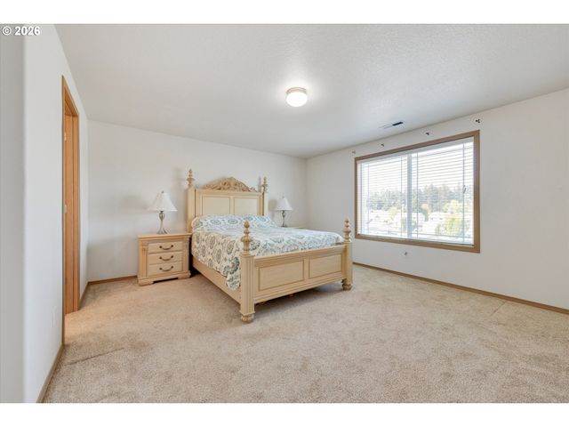 7803 Ne 64TH St, Vancouver, WA 98662