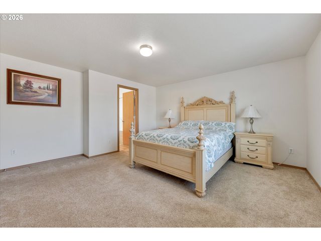 7803 Ne 64TH St, Vancouver, WA 98662