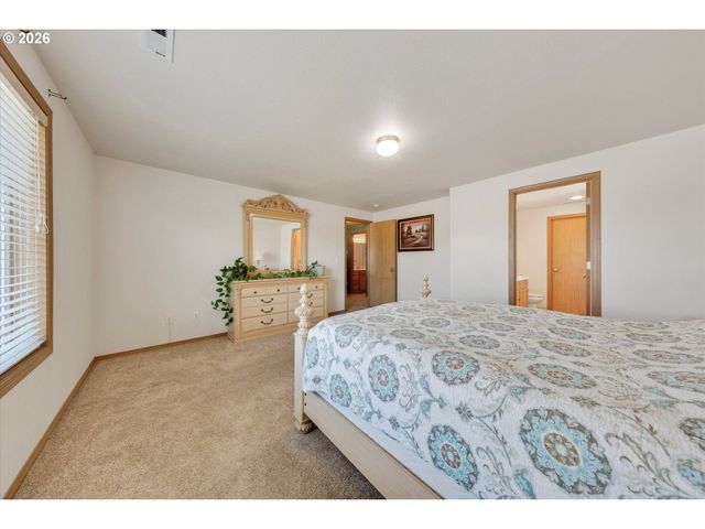 7803 Ne 64TH St, Vancouver, WA 98662
