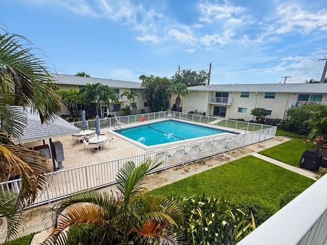 809 HUMMINGBIRD Way 7C, North Palm Beach, FL 33408