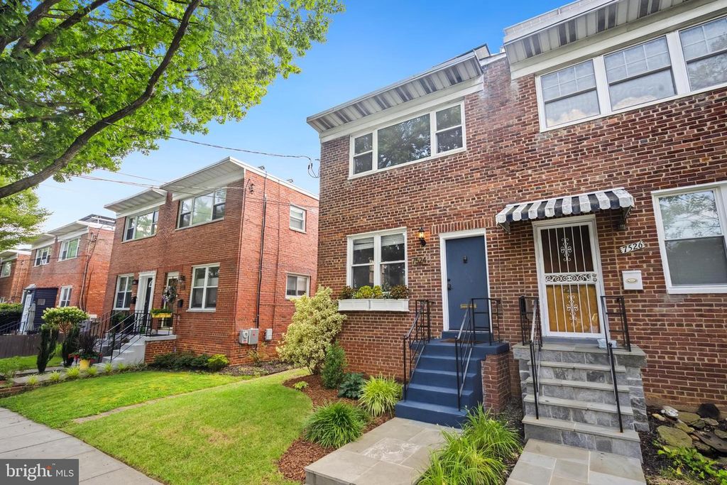7524 EASTERN AVE NW, Washington, DC 20012