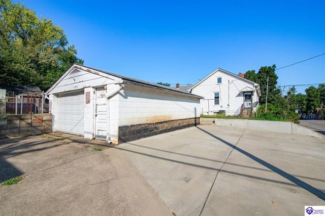 1722 Stevens Avenue, Louisville, KY 40205