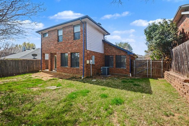 1206 Hillwood Way, Grapevine, TX 76051