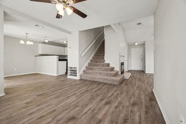 1206 Hillwood Way, Grapevine, TX 76051