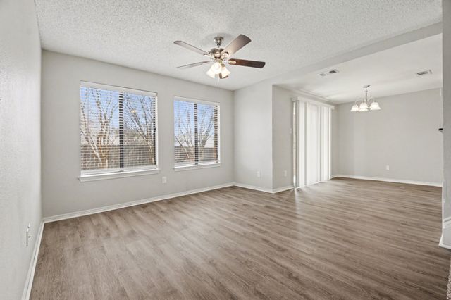 1206 Hillwood Way, Grapevine, TX 76051