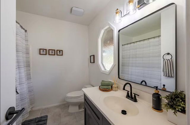 9615 Richmond Avenue, Houston, TX 77063