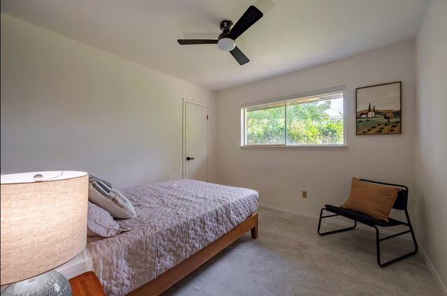 9615 Richmond Avenue, Houston, TX 77063