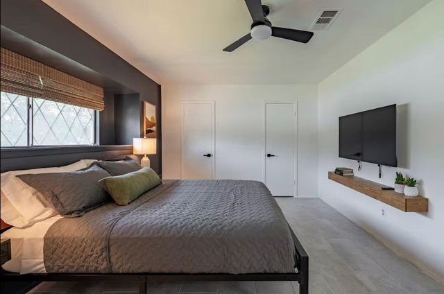 9615 Richmond Avenue, Houston, TX 77063