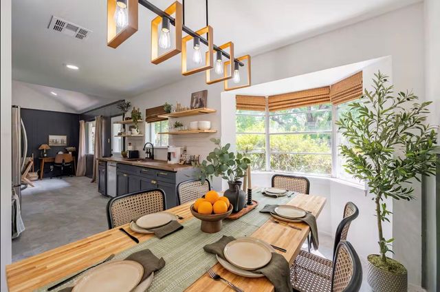 9615 Richmond Avenue, Houston, TX 77063