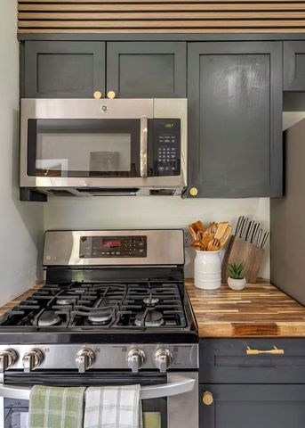 9615 Richmond Avenue, Houston, TX 77063