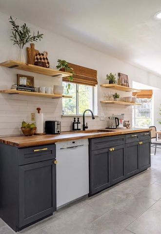 9615 Richmond Avenue, Houston, TX 77063