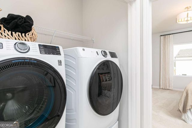 1051 Bullpen Bluffs, Lawrenceville, GA 30043