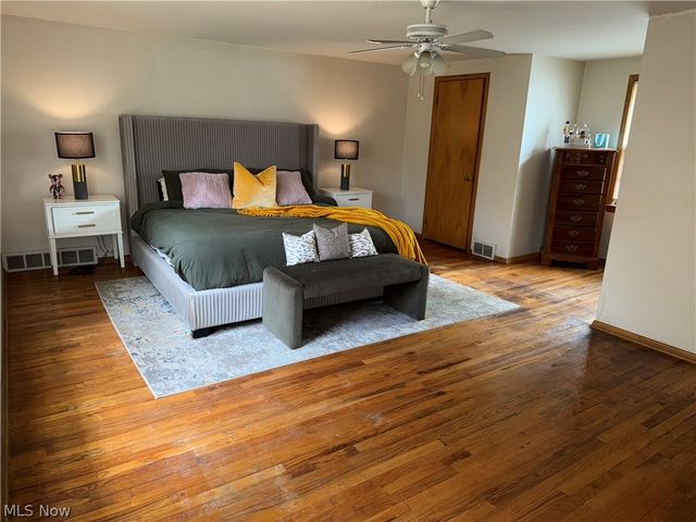 4932 Nan Linn Drive, Richmond Heights, OH 44143