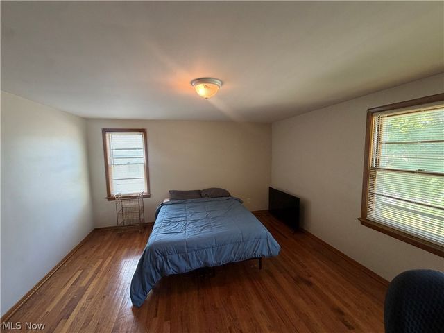 4932 Nan Linn Drive, Richmond Heights, OH 44143