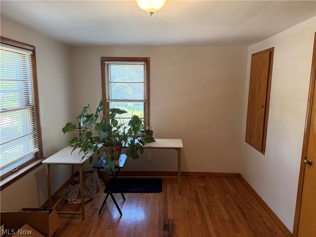 4932 Nan Linn Drive, Richmond Heights, OH 44143