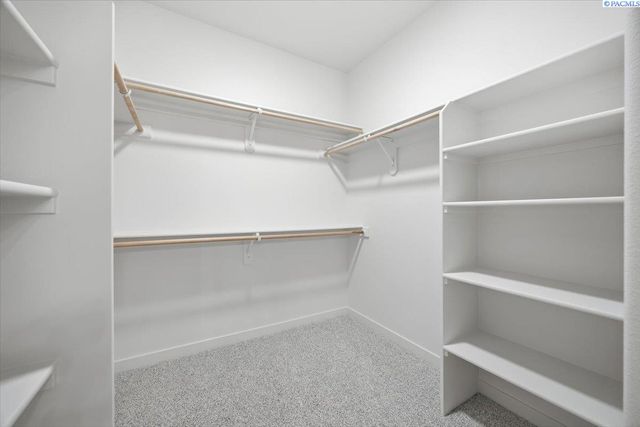 8801 Silver Mound Dr, Pasco, WA 99301