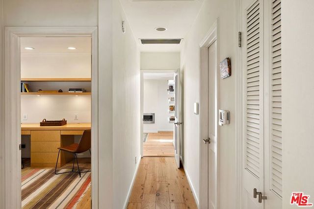 845 Amoroso Place, Los Angeles, CA 90291