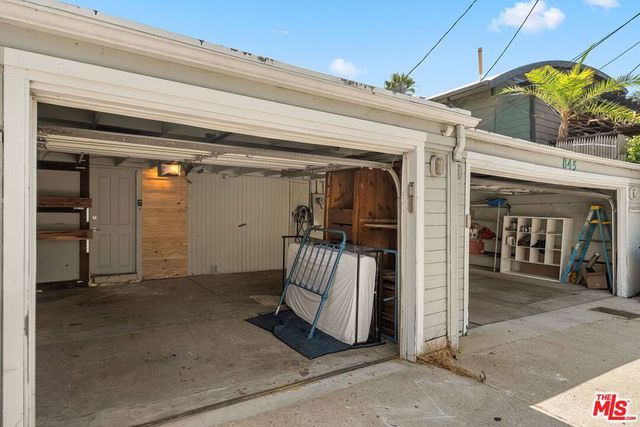 845 Amoroso Place, Los Angeles, CA 90291