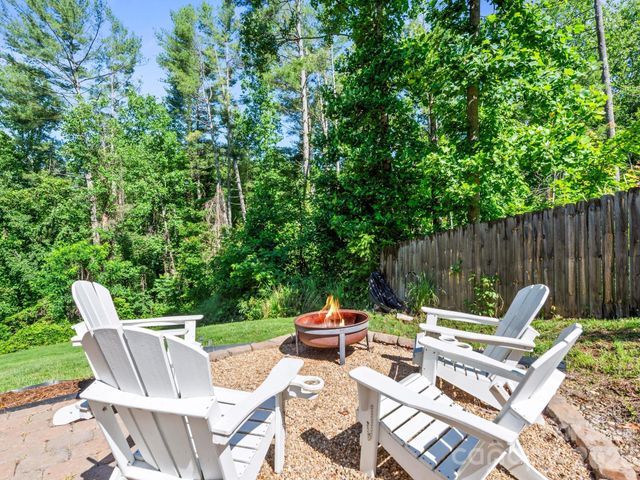 154 Dogwood Drive, Weaverville, NC 28787