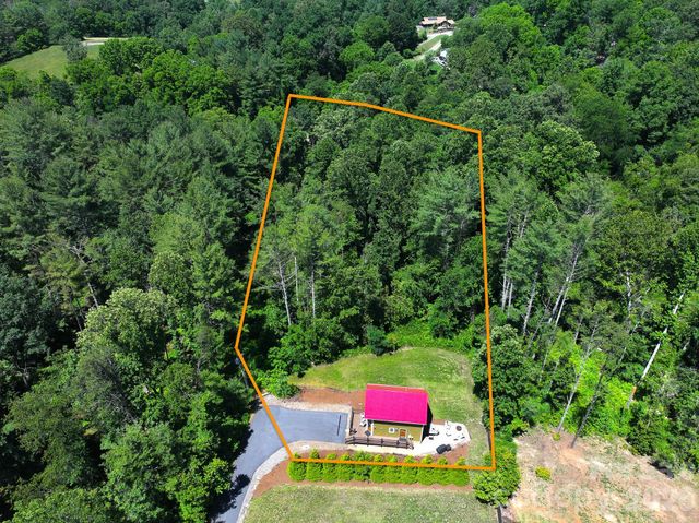 154 Dogwood Drive, Weaverville, NC 28787