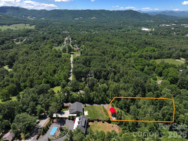 154 Dogwood Drive, Weaverville, NC 28787
