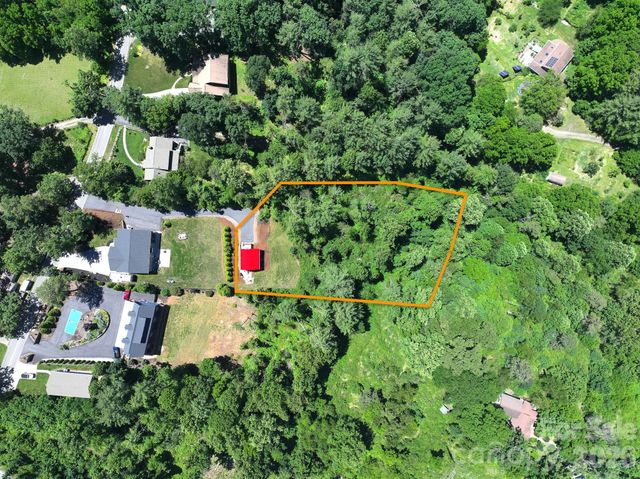 154 Dogwood Drive, Weaverville, NC 28787