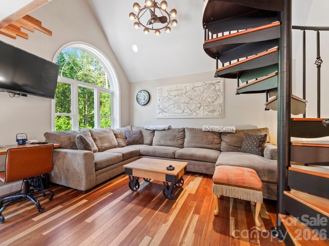 154 Dogwood Drive, Weaverville, NC 28787