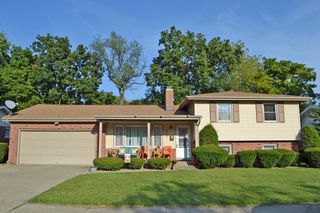 2404 Linden Drive, Valparaiso, IN 46383