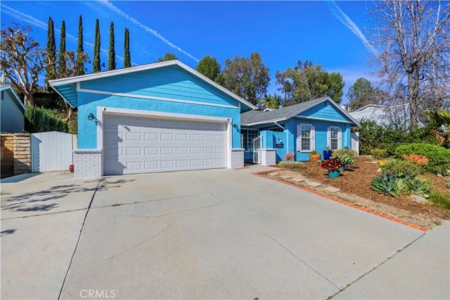 27061 Alabastro, Valencia, CA 91354