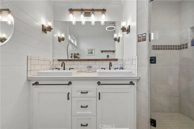 27061 Alabastro, Valencia, CA 91354