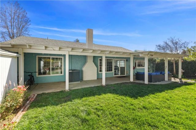 27061 Alabastro, Valencia, CA 91354