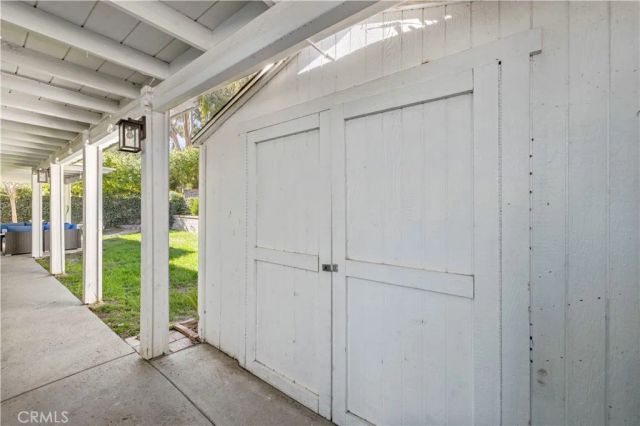 27061 Alabastro, Valencia, CA 91354