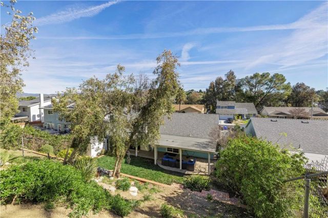 27061 Alabastro, Valencia, CA 91354