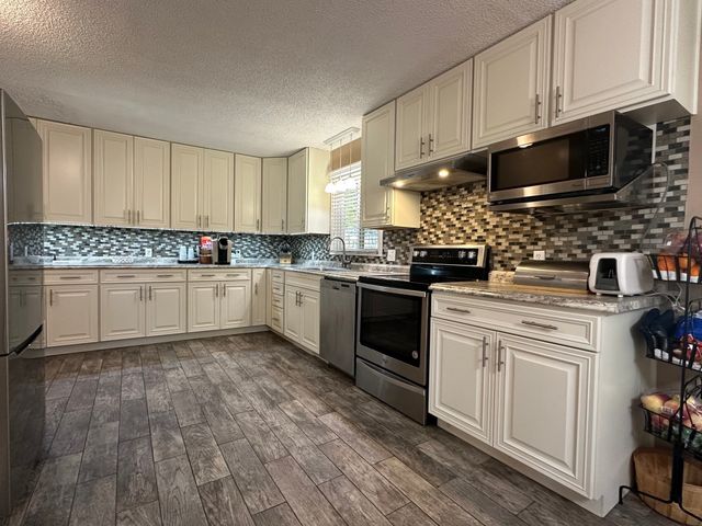 42 Hovey Road, Monson, MA 01057