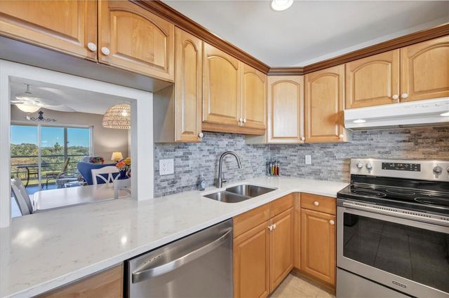 3860 IRONWOOD LANE 505G, Bradenton, FL 34209