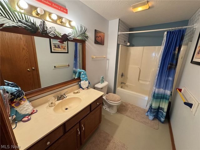 1965 Augusta Drive SE, Massillon, OH 44646