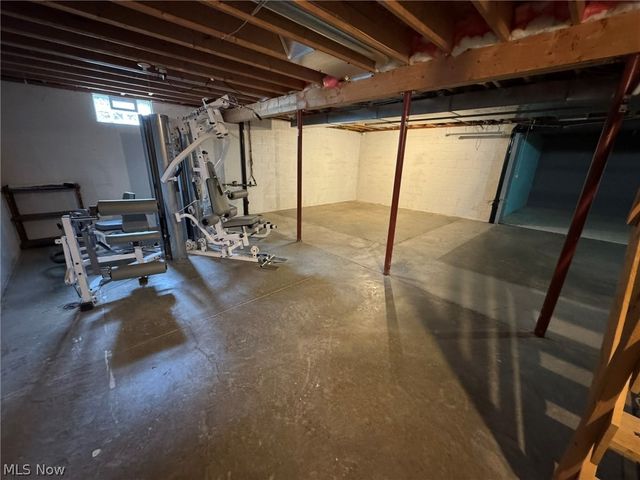 1965 Augusta Drive SE, Massillon, OH 44646