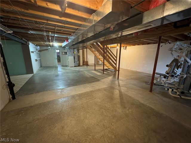 1965 Augusta Drive SE, Massillon, OH 44646