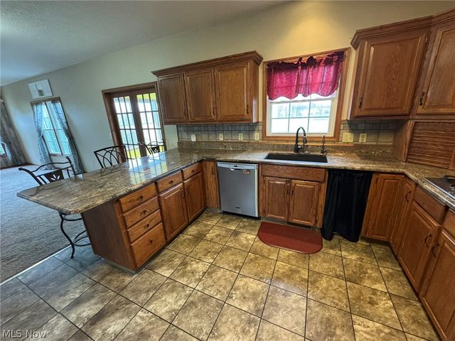 1965 Augusta Drive SE, Massillon, OH 44646