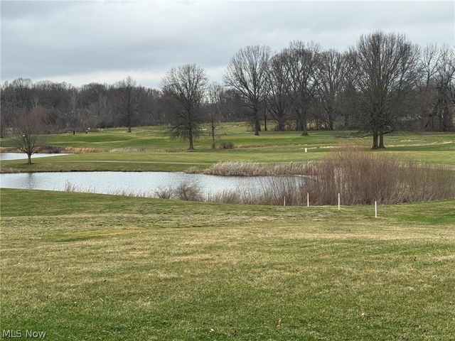 1965 Augusta Drive SE, Massillon, OH 44646