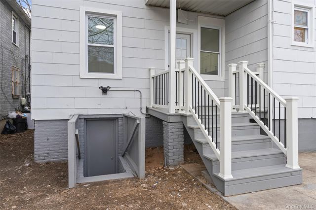 254 Charles Avenue, Staten Island, NY 10302