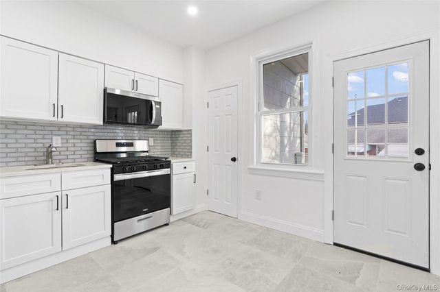 254 Charles Avenue, Staten Island, NY 10302