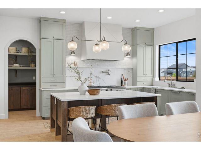 155 Boxwood Dr, Windsor, CO 80550