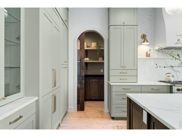 155 Boxwood Dr, Windsor, CO 80550