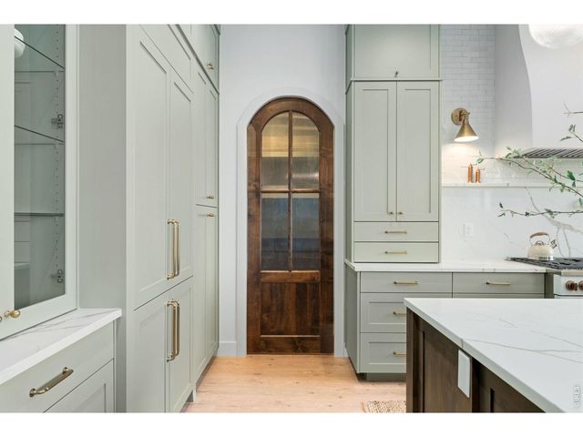 155 Boxwood Dr, Windsor, CO 80550