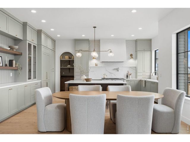 155 Boxwood Dr, Windsor, CO 80550