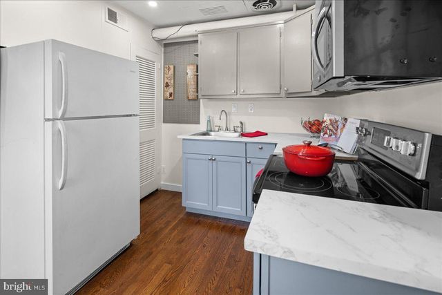 1330 GREAT RD, Princeton, NJ 08540