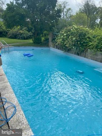 1330 GREAT RD, Princeton, NJ 08540